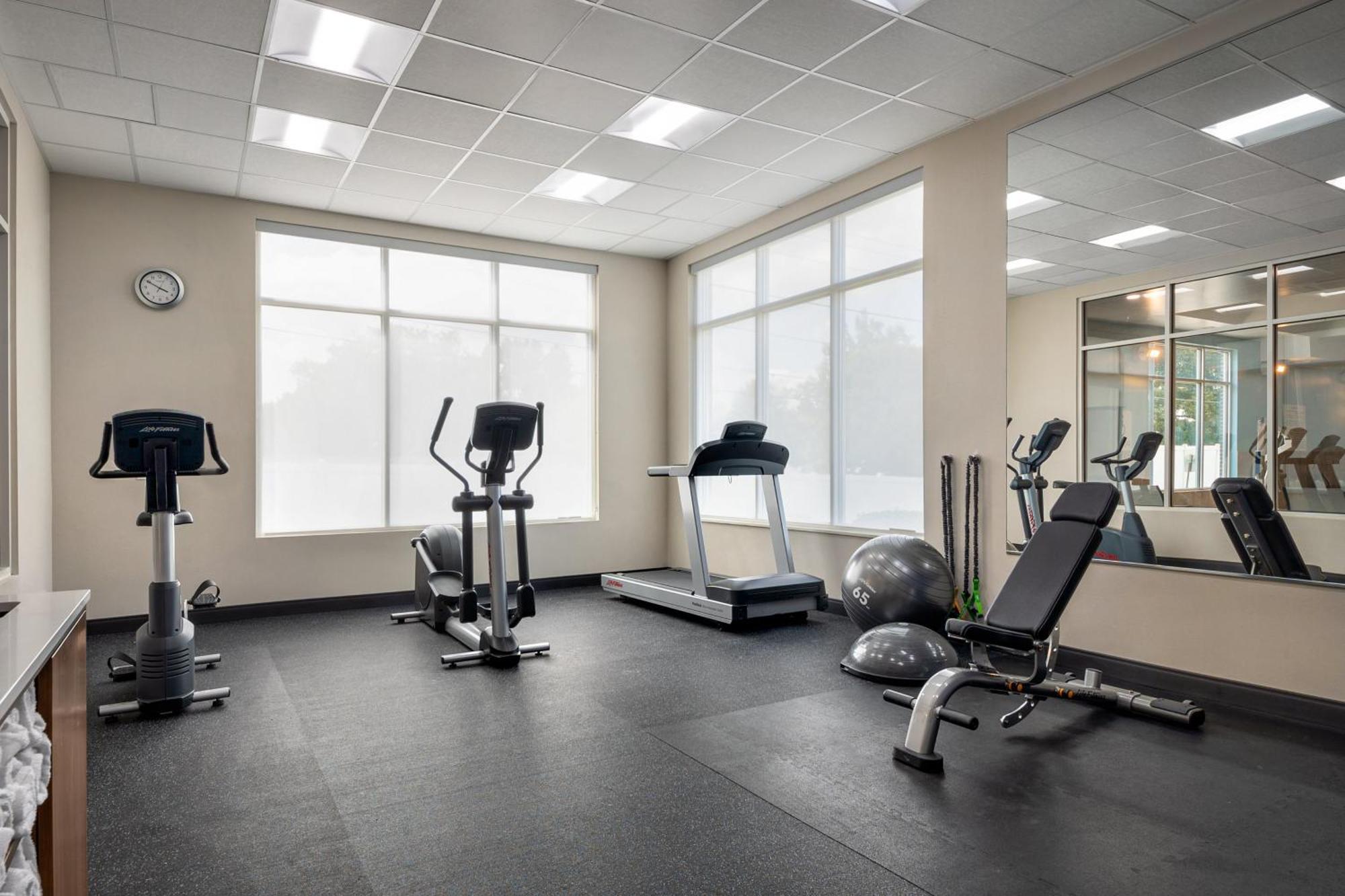 Hotel Express By Ihg Richmond