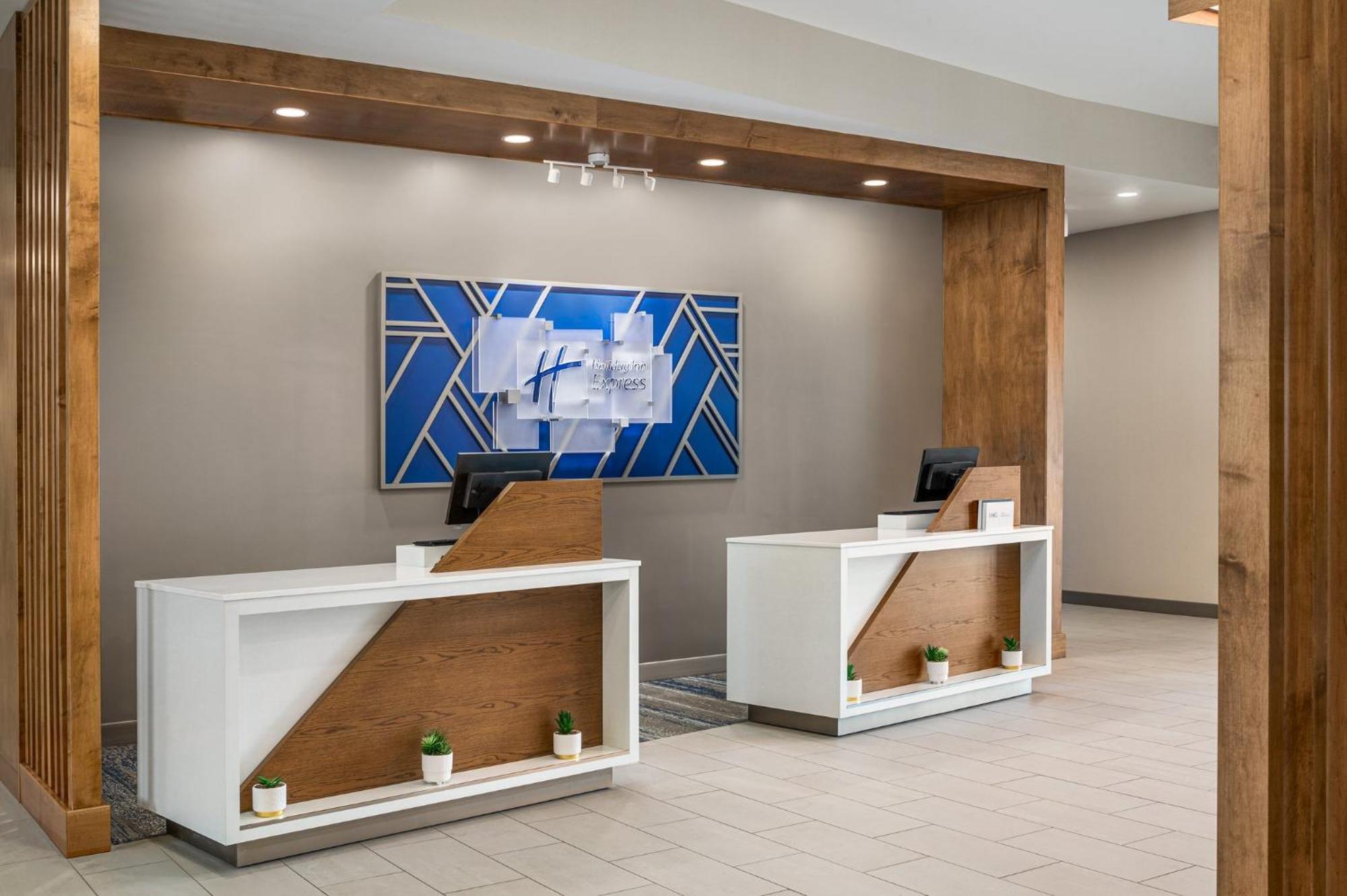 Express By Ihg Hotel Richmond