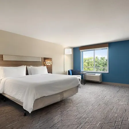 Holiday Inn Express Richmond By Ihg Exterior photo
